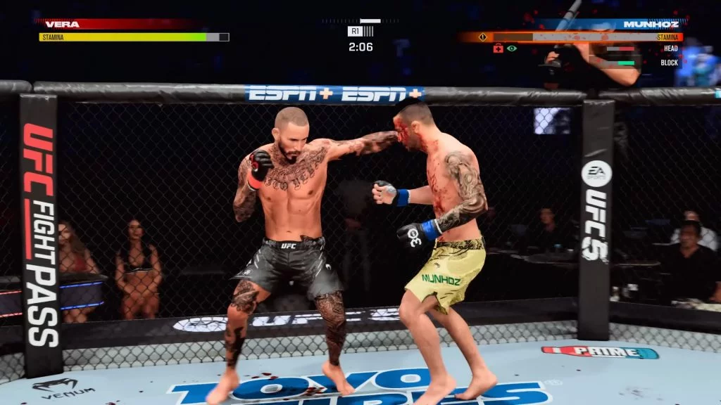 Luchadores en pleno combate en EA SPORTS UFC 5 para PC