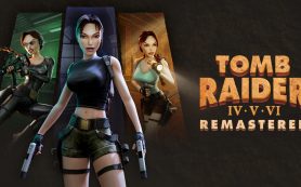 Lara Croft explorando una tumba egipcia con antorcha en mano en la colección Tomb Raider IV-VI Remastered