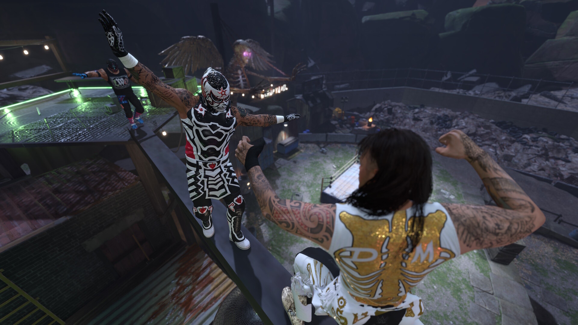 Dos luchadores forcejeando en una llave de sumisión con detalle en la expresión facial